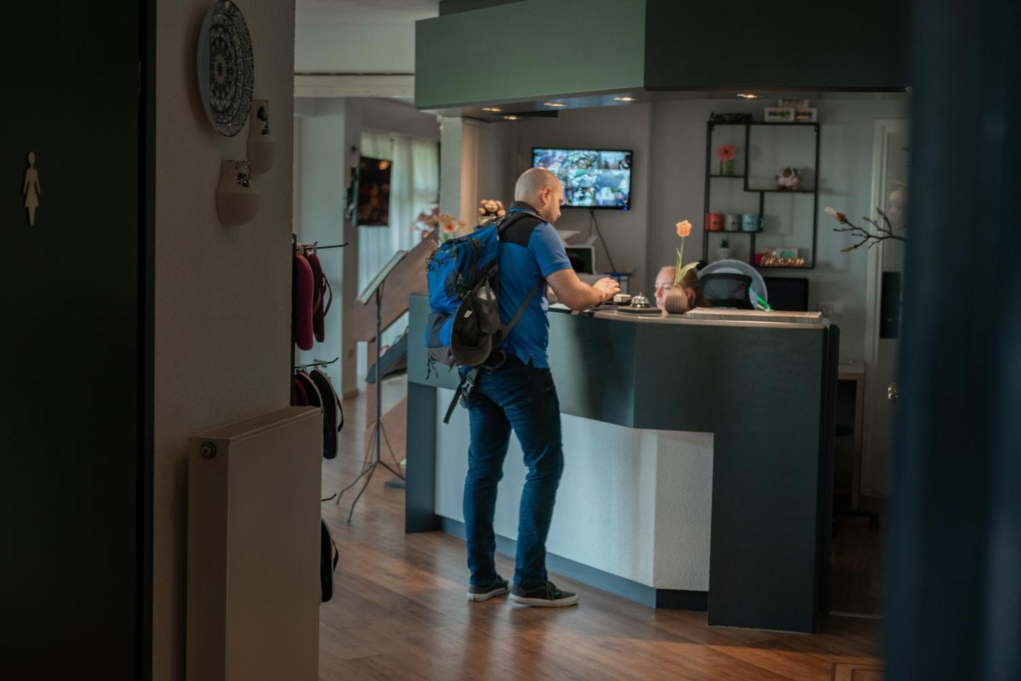 Boutique Hotel Herbergh Amsterdam Airport Free Parking Badhoevedorp Eksteriør billede
