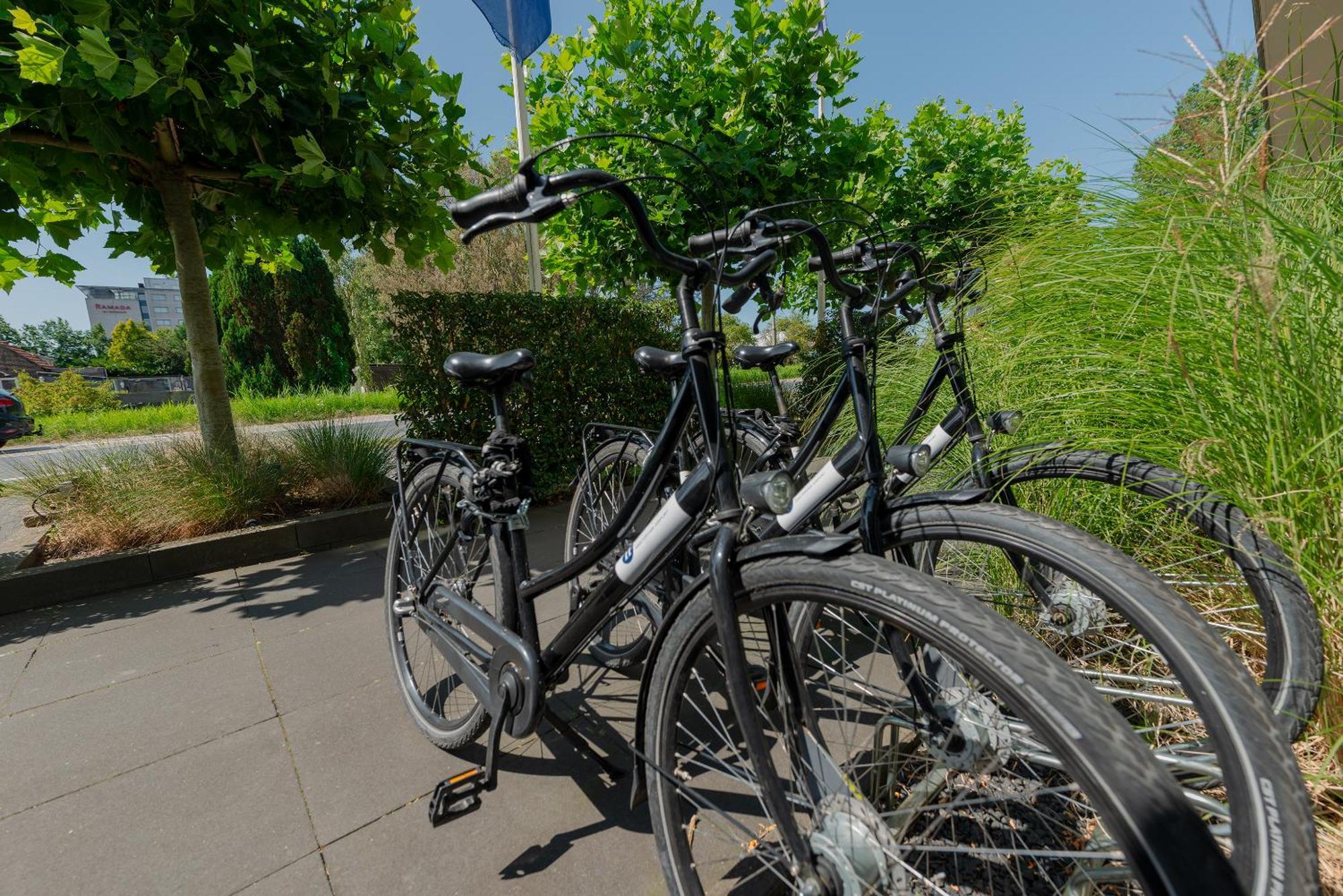 Boutique Hotel Herbergh Amsterdam Airport Free Parking Badhoevedorp Eksteriør billede