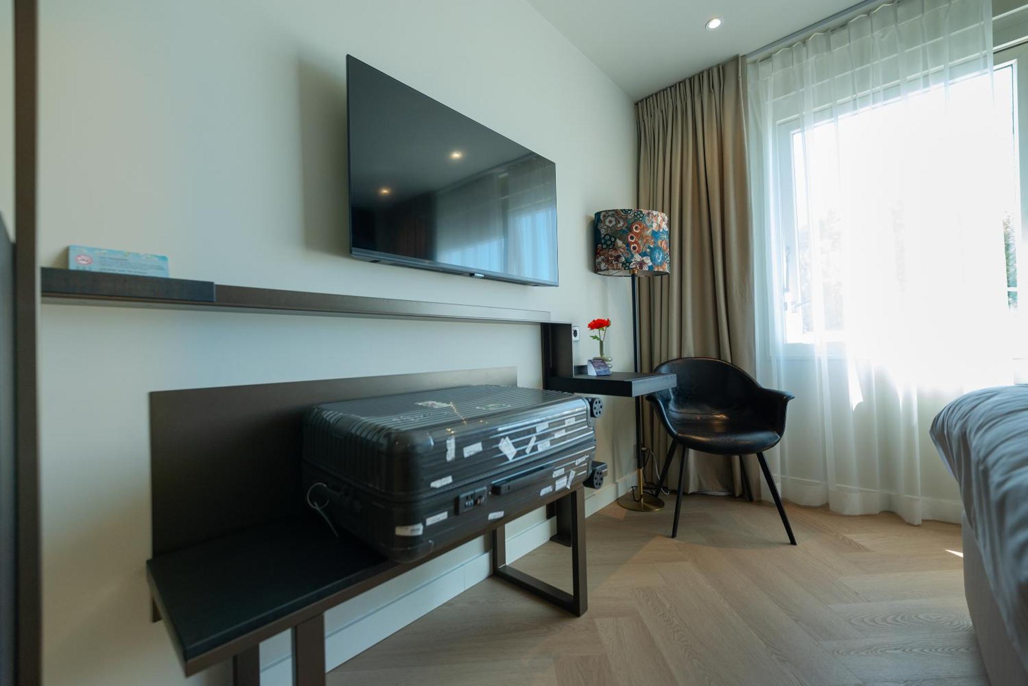 Boutique Hotel Herbergh Amsterdam Airport Free Parking Badhoevedorp Eksteriør billede