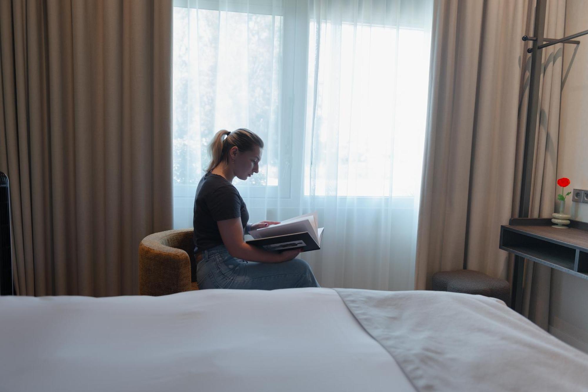 Boutique Hotel Herbergh Amsterdam Airport Free Parking Badhoevedorp Eksteriør billede