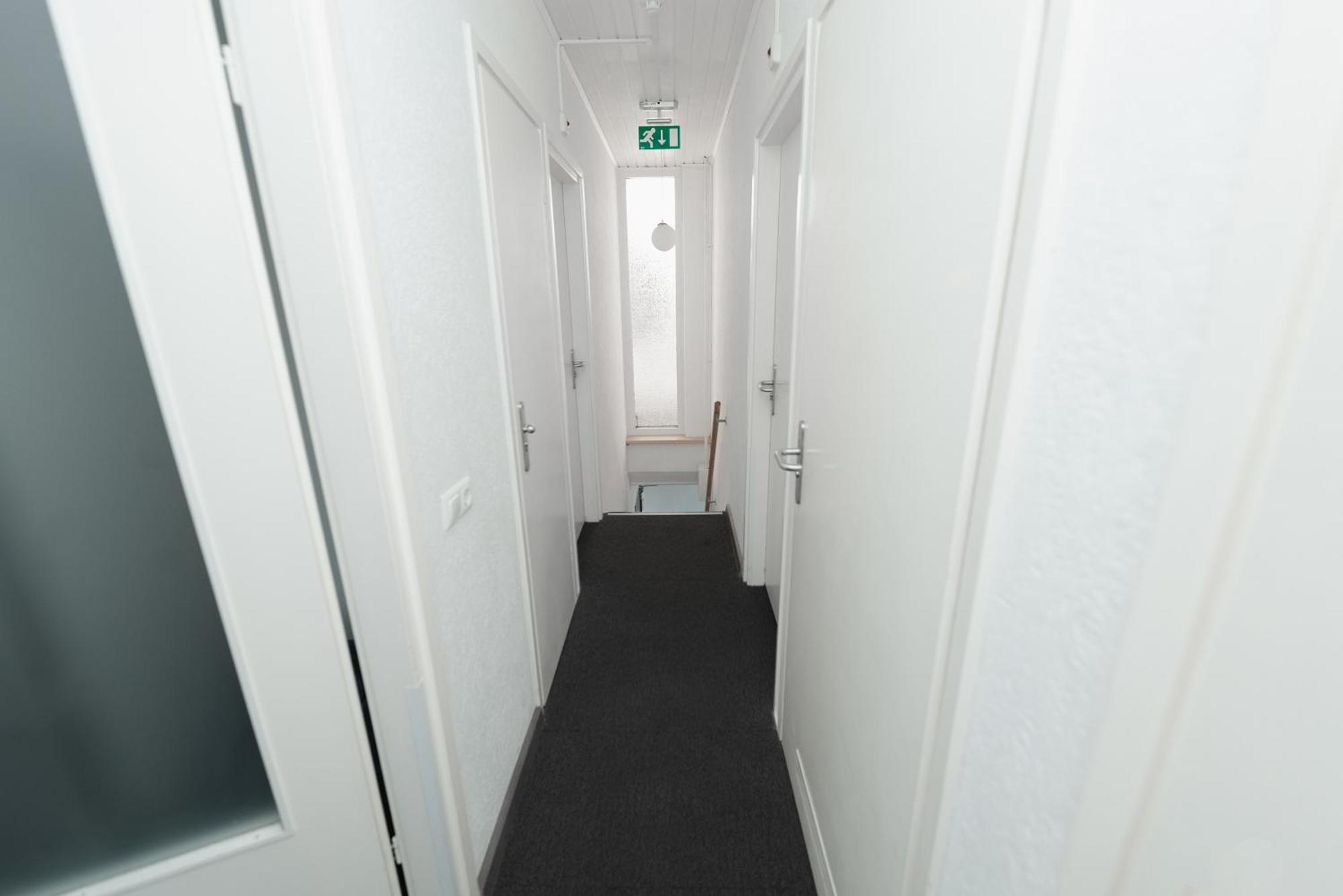 Boutique Hotel Herbergh Amsterdam Airport Free Parking Badhoevedorp Eksteriør billede