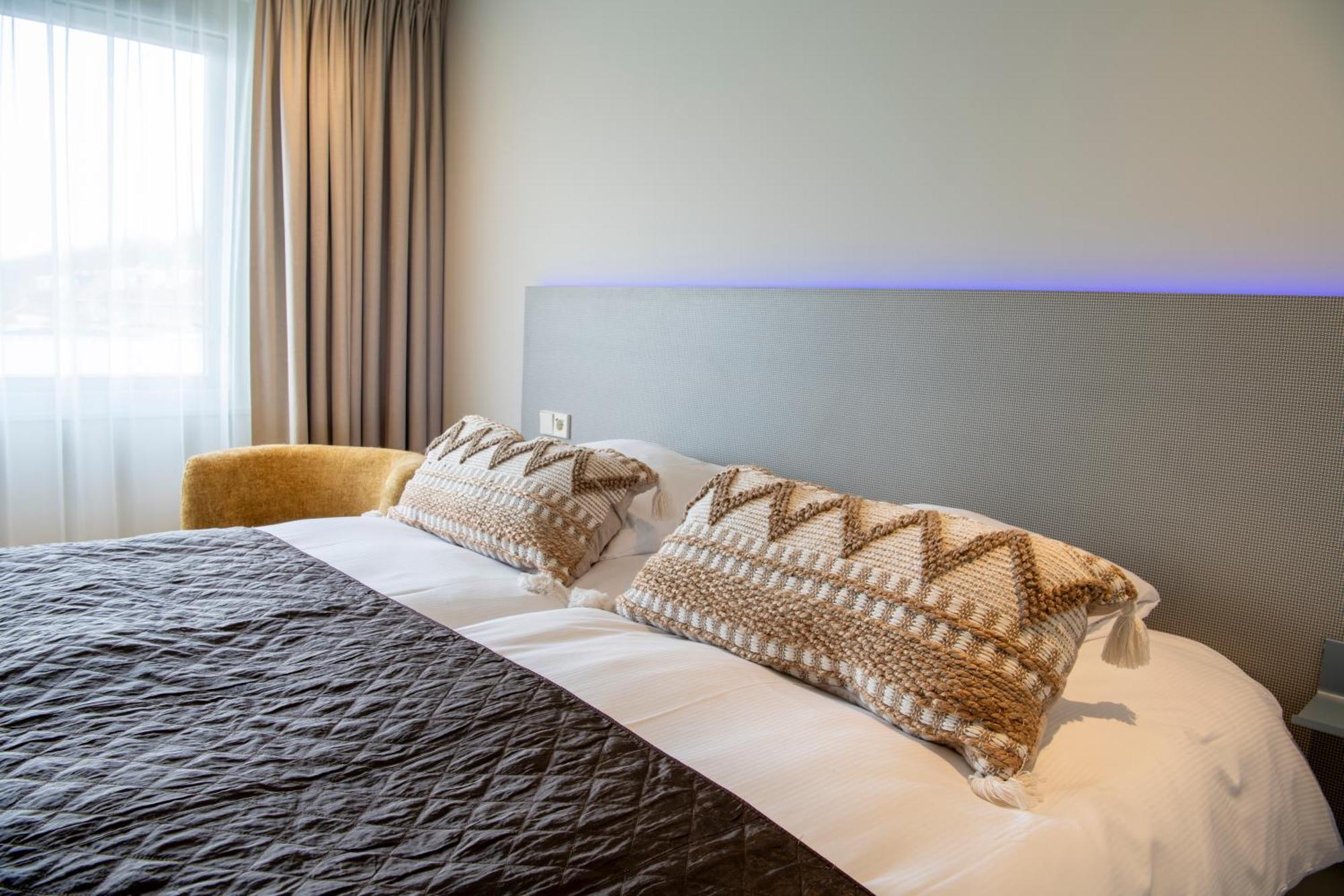 Boutique Hotel Herbergh Amsterdam Airport Free Parking Badhoevedorp Eksteriør billede