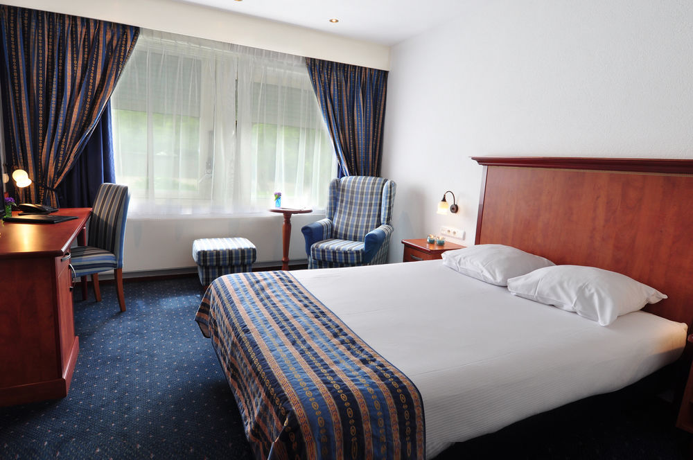 Boutique Hotel Herbergh Amsterdam Airport Free Parking Badhoevedorp Eksteriør billede